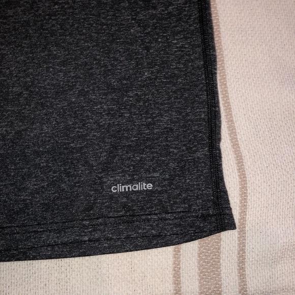 Gray Adidas Ultimate Climaite Tee Sz L  NWOT - Picture 6 of 6